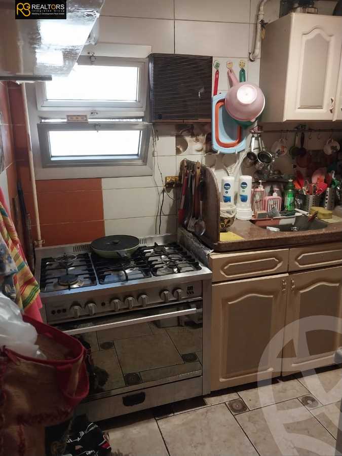 https://aqarmap.com.eg/ar/listing/5664188-for-sale-cairo-6th-of-october-el-ahyaa-neighborhood-7th