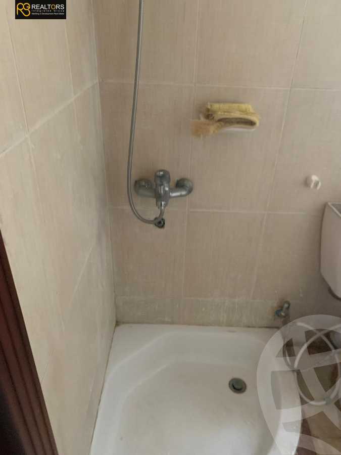 https://aqarmap.com.eg/en/listing/5664216-for-sale-cairo-6th-of-october-el-ahyaa-neighborhood-4th-street-2