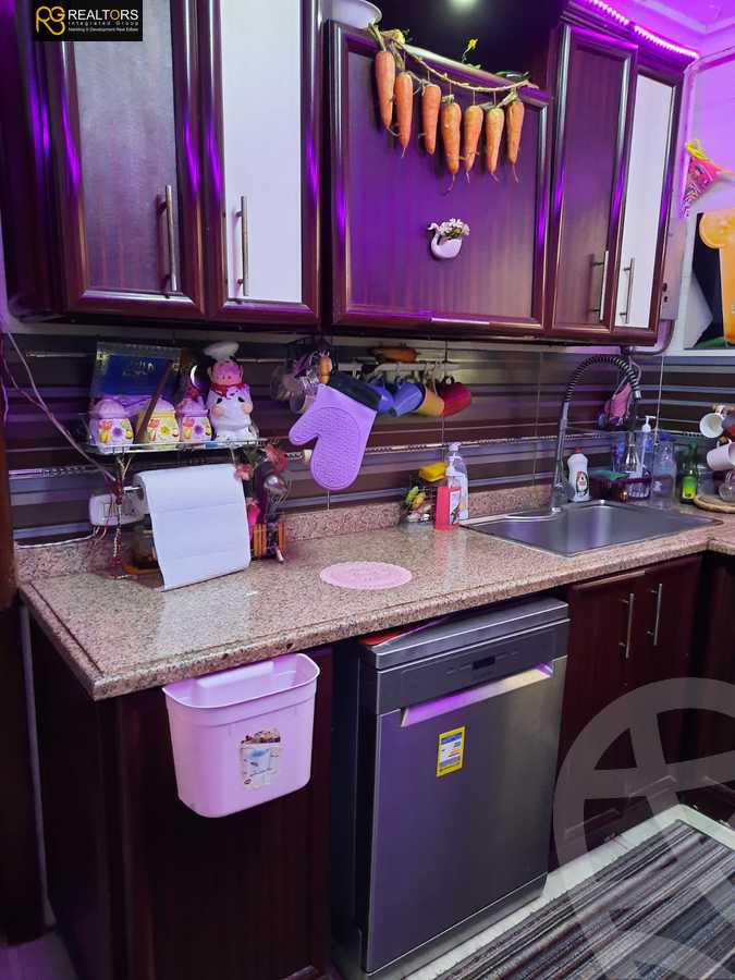 https://aqarmap.com.eg/en/listing/5664228-for-sale-cairo-6th-of-october-featured-neighborhood-fourth-touristic-village-mahmoud-sami-el-baroudi-st