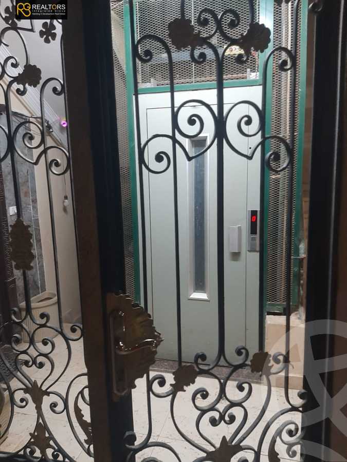 https://aqarmap.com.eg/en/listing/5664237-for-sale-cairo-6th-of-october-el-tawsaat-el-shamalya-touristic-first-area