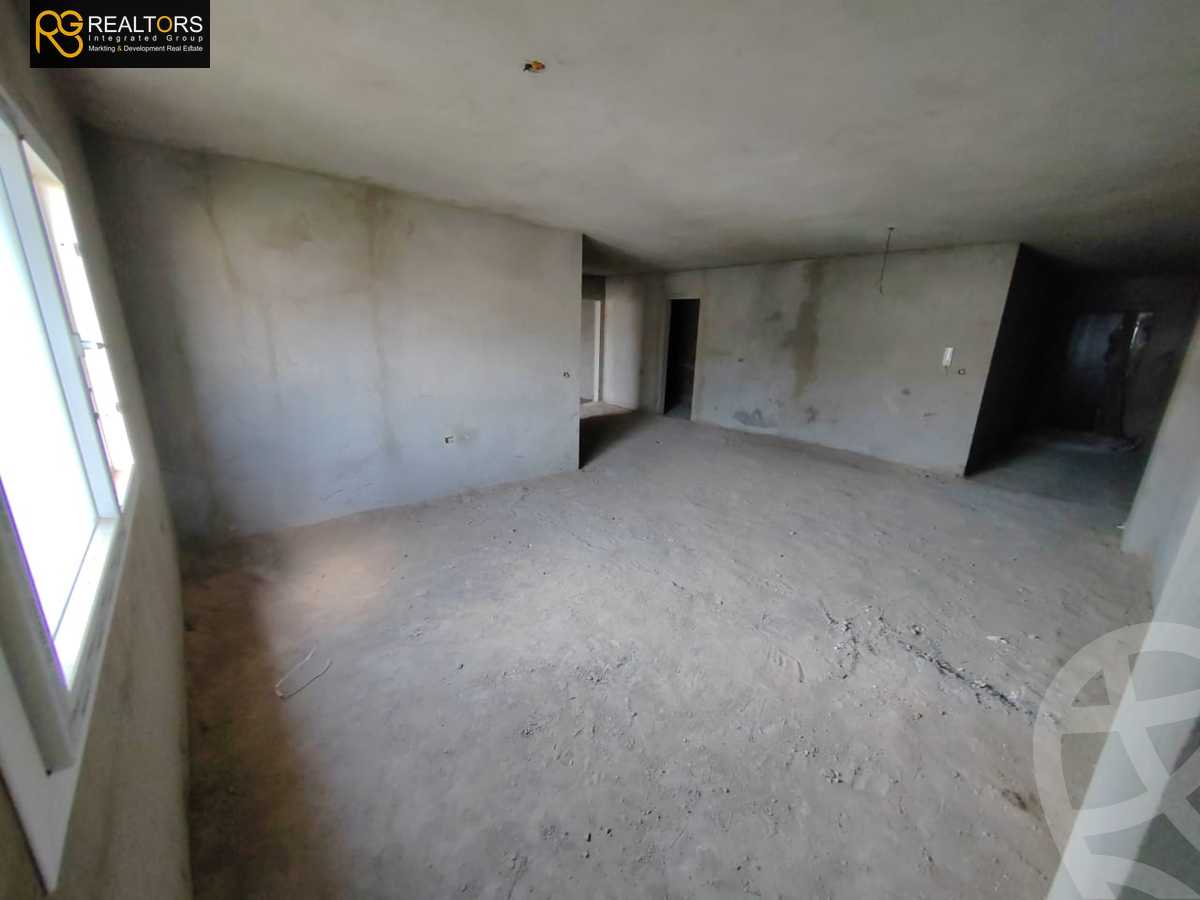 https://aqarmap.com.eg/en/listing/5667265-for-sale-cairo-el-sheikh-zayed-city-compounds-zayed-regency