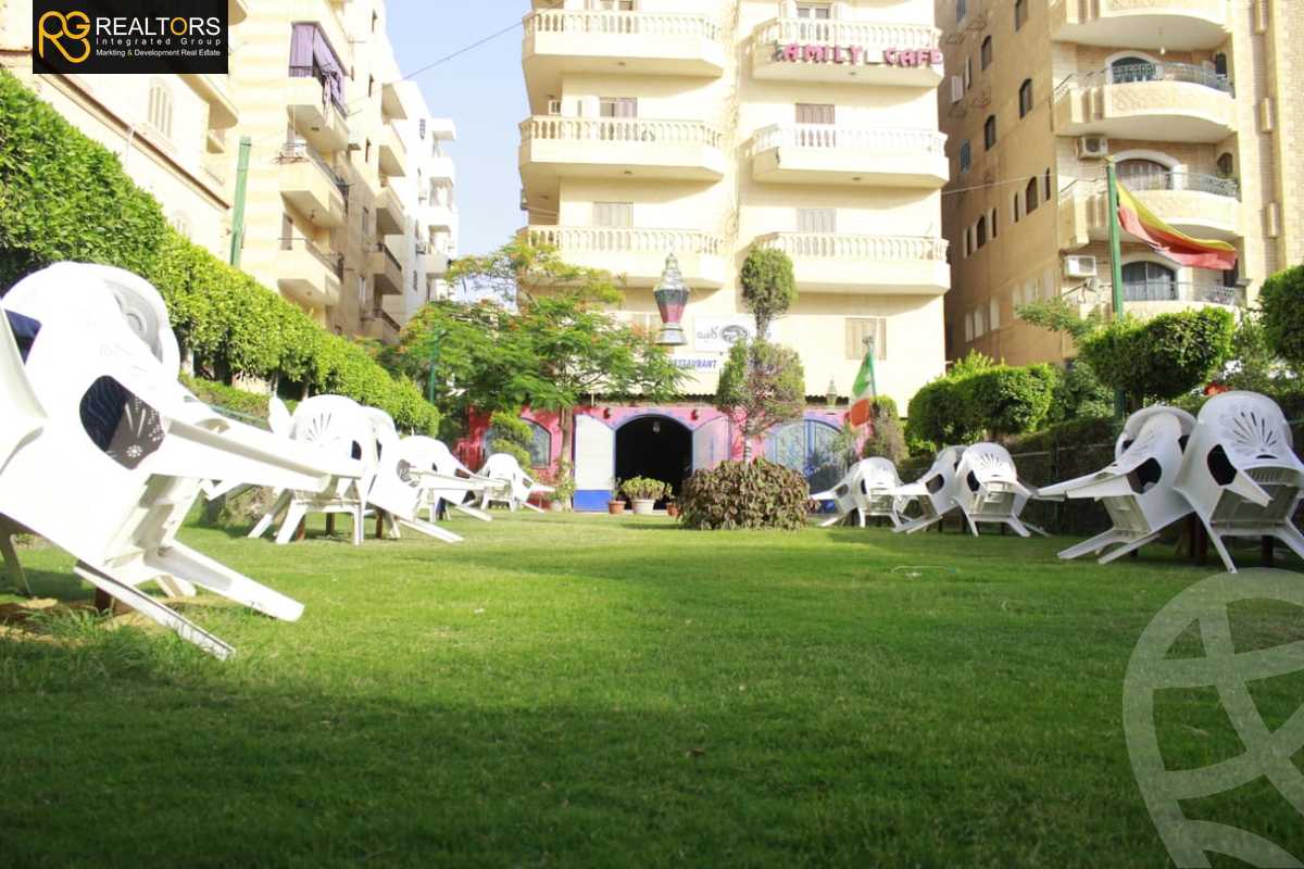 https://aqarmap.com.eg/en/listing/5667288-for-sale-cairo-6th-of-october-el-ahyaa-neighborhood-2nd