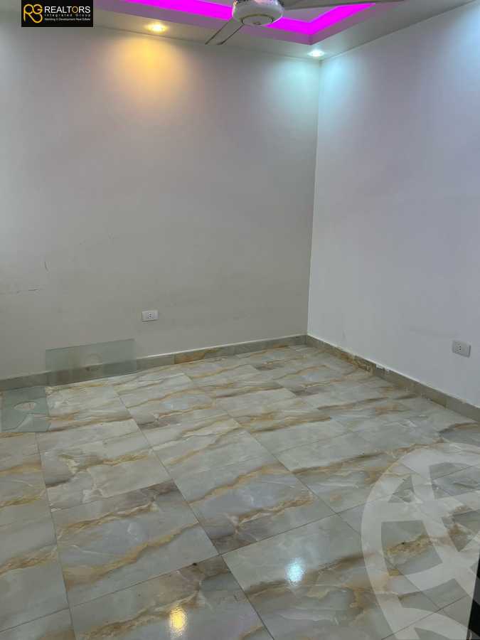 https://aqarmap.com.eg/en/listing/5667304-for-sale-cairo-6th-of-october-el-ahyaa-neighborhood-4th-school-st