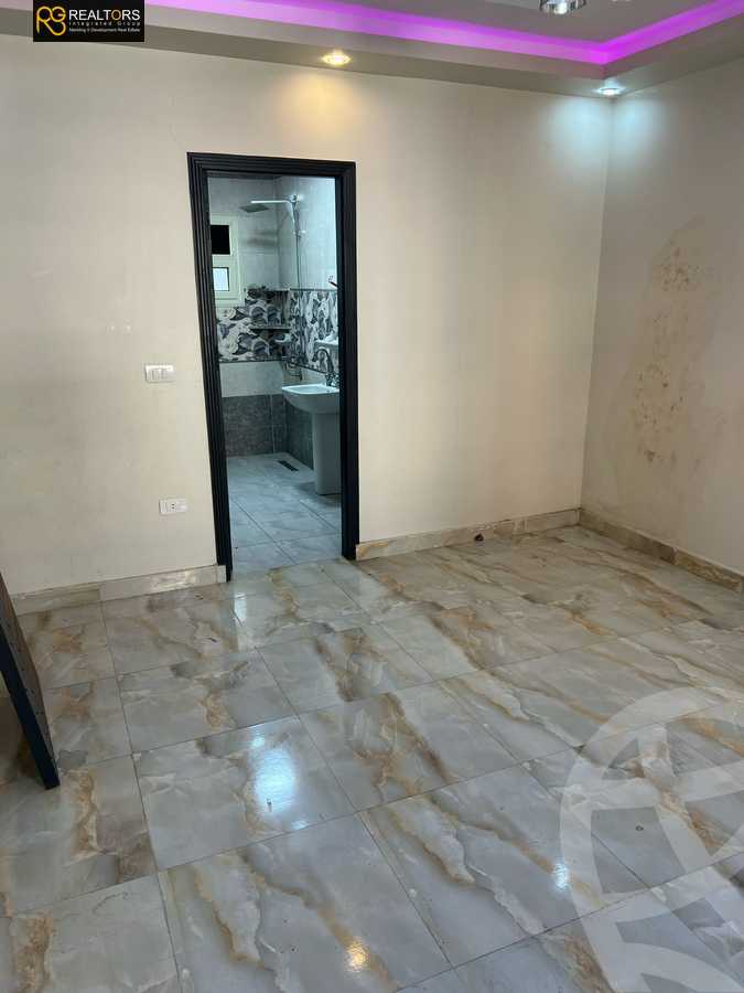 https://aqarmap.com.eg/en/listing/5667304-for-sale-cairo-6th-of-october-el-ahyaa-neighborhood-4th-school-st