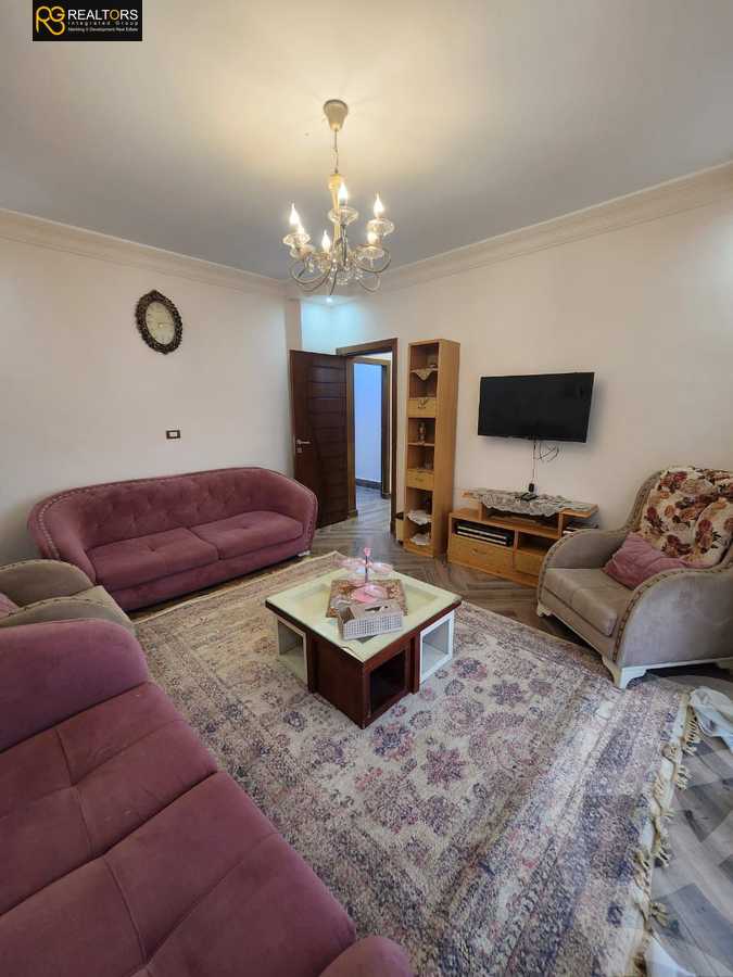 https://aqarmap.com.eg/ar/listing/5705932-for-sale-cairo-el-sheikh-zayed-city-compounds-el-khamayel
