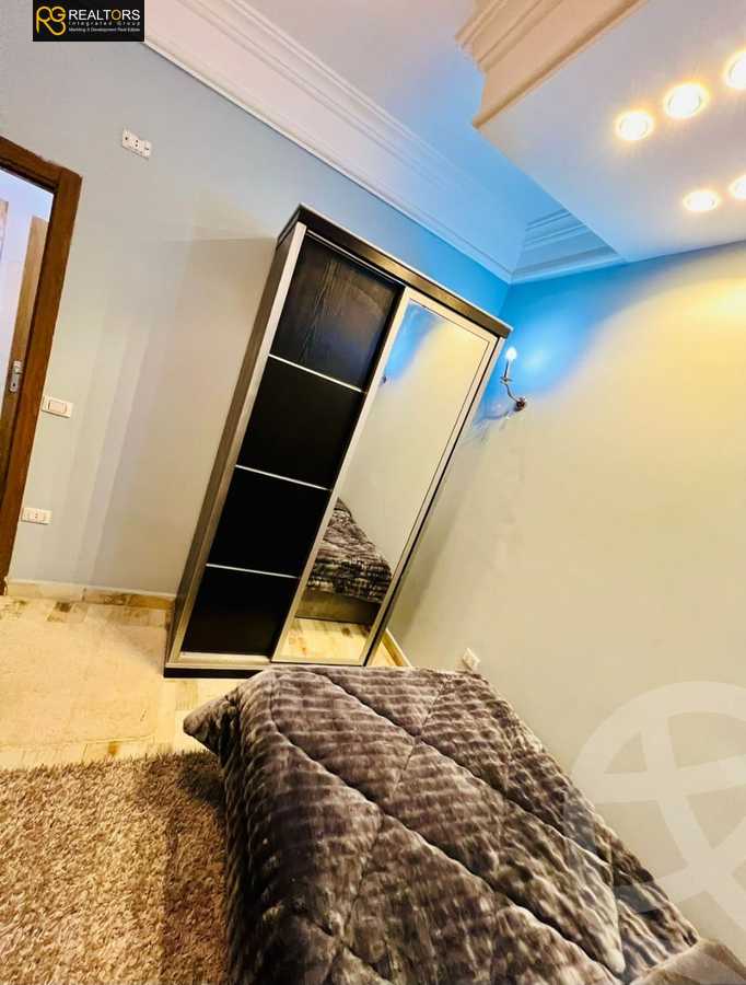 https://aqarmap.com.eg/en/listing/5706046-for-sale-cairo-el-sheikh-zayed-city-compounds-zayed-heights-compound