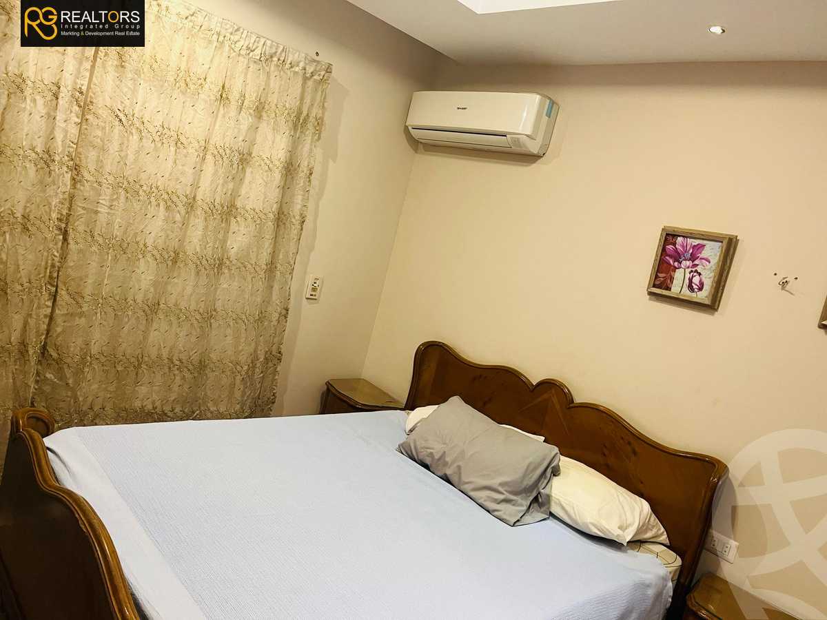 https://aqarmap.com.eg/en/listing/5707433-for-sale-cairo-el-sheikh-zayed-city-compounds-dh-drys