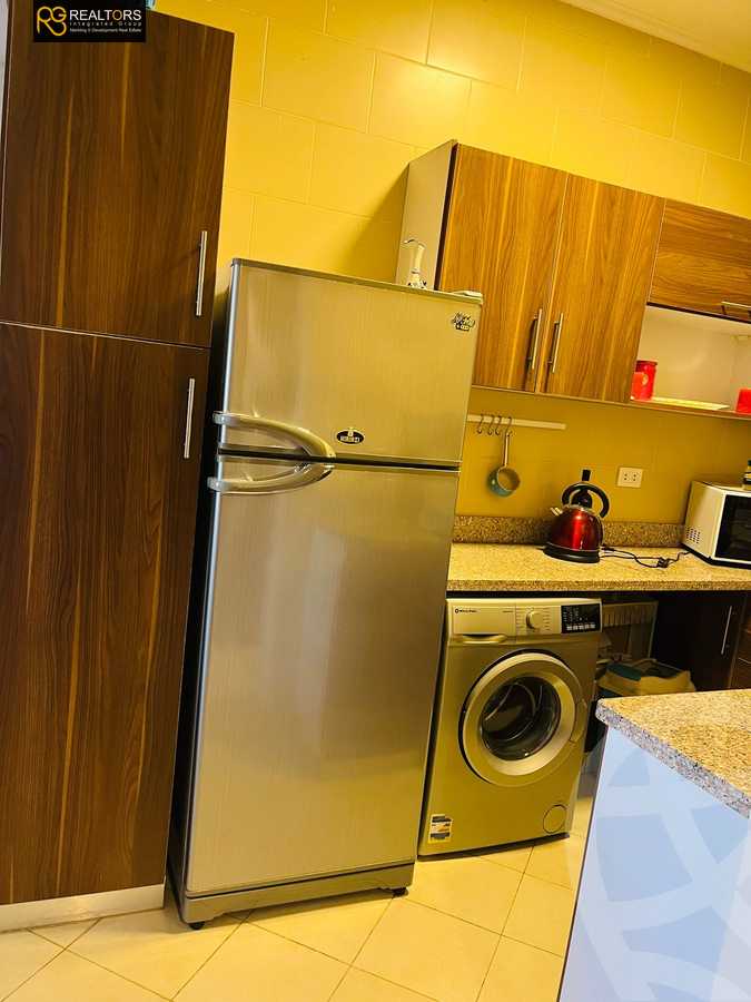 https://aqarmap.com.eg/en/listing/5707433-for-sale-cairo-el-sheikh-zayed-city-compounds-dh-drys