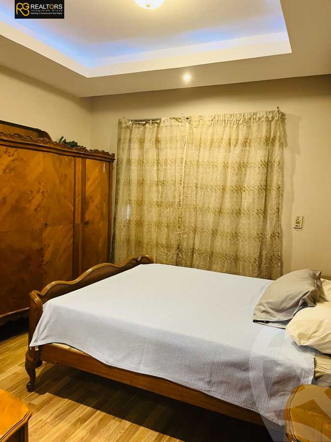 https://aqarmap.com.eg/en/listing/5707433-for-sale-cairo-el-sheikh-zayed-city-compounds-dh-drys