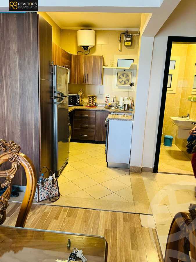 https://aqarmap.com.eg/en/listing/5707433-for-sale-cairo-el-sheikh-zayed-city-compounds-dh-drys