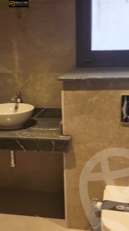 https://aqarmap.com.eg/en/listing/5707452-for-sale-cairo-el-sheikh-zayed-city-compounds-zyd-wr-llttwyr-z-tower