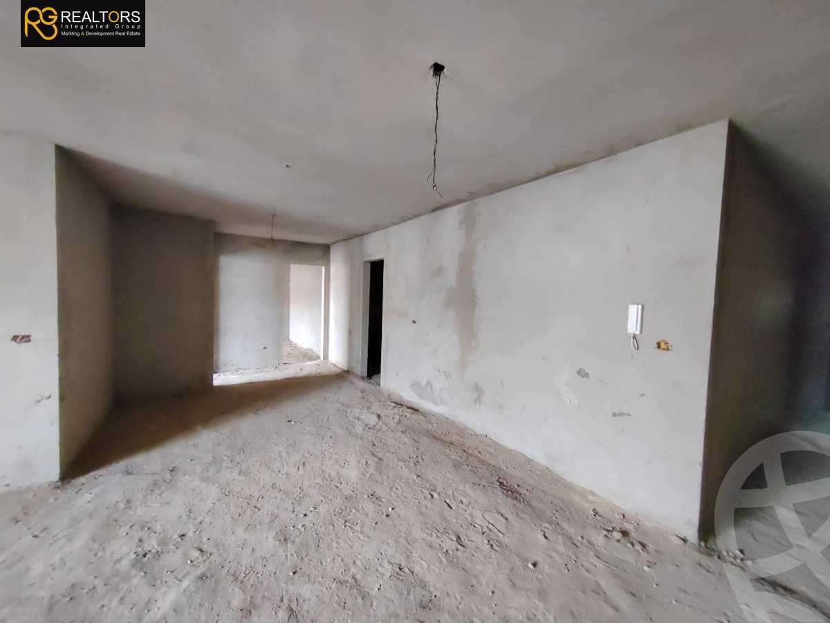 https://aqarmap.com.eg/ar/listing/5707619-for-sale-cairo-el-sheikh-zayed-city-compounds-zayed-regency