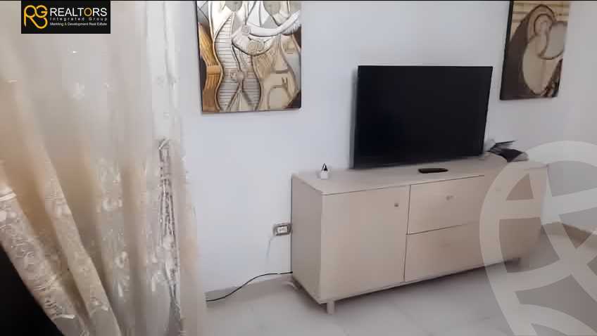 https://aqarmap.com.eg/ar/listing/5707654-for-sale-cairo-el-sheikh-zayed-city-compounds-hadayek-el-mohandiseen