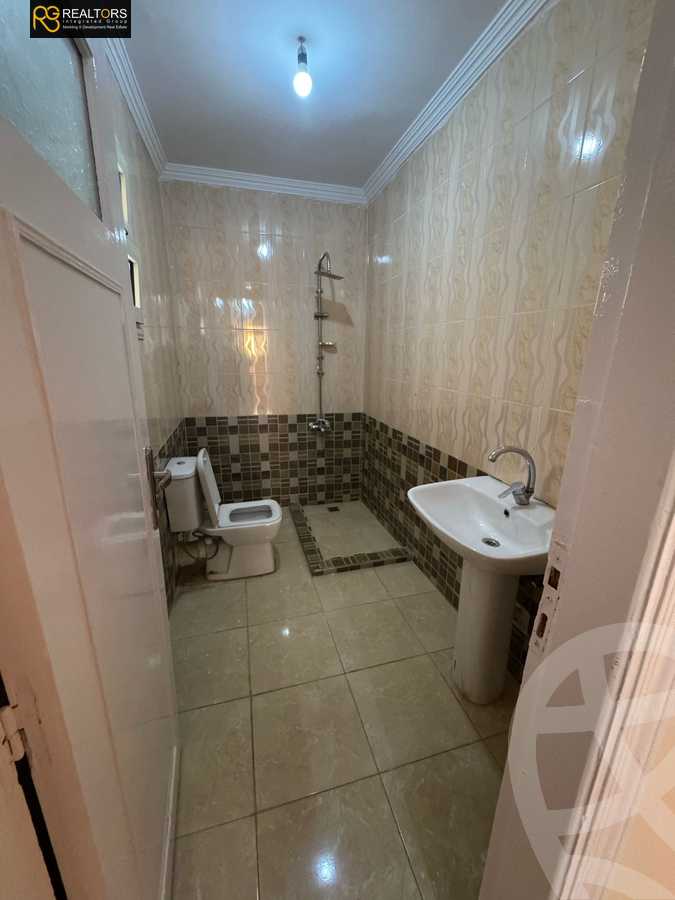 https://aqarmap.com.eg/en/listing/5753146-for-sale-cairo-6th-of-october-el-ahyaa-neighborhood-4th-school-st