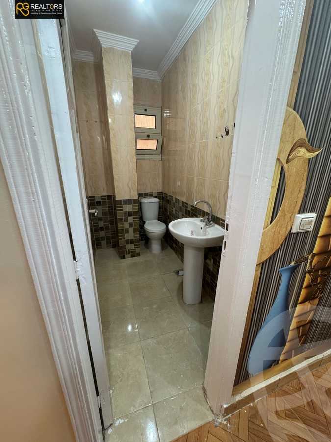 https://aqarmap.com.eg/en/listing/5753146-for-sale-cairo-6th-of-october-el-ahyaa-neighborhood-4th-school-st