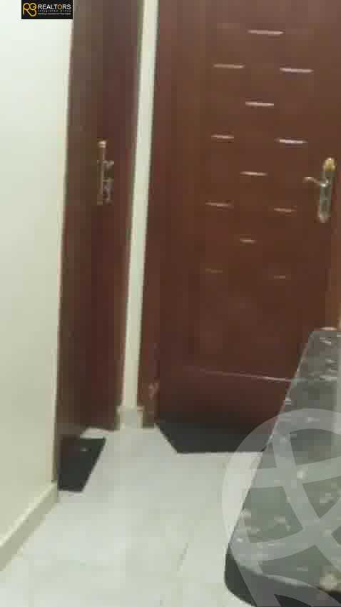 https://aqarmap.com.eg/en/listing/5765414-for-sale-cairo-6th-of-october-hadaeq-october-kmbwnd-fy-hdyq-ktwbr-djlh-blmz-m-mr-lmrshdy