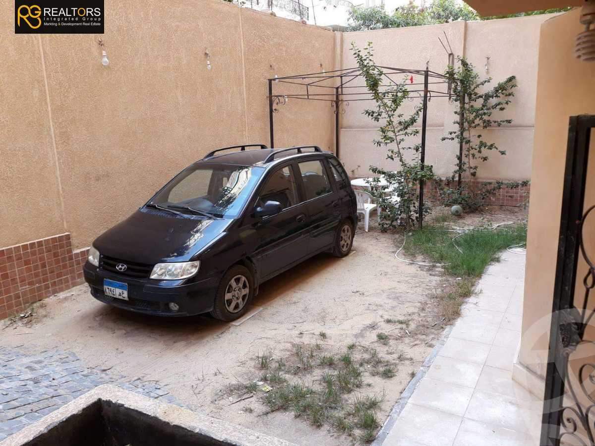 https://aqarmap.com.eg/ar/listing/5774872-for-sale-cairo-6th-of-october-el-ahyaa-neighborhood-4th-al-mostashar-ahmed-layali-st