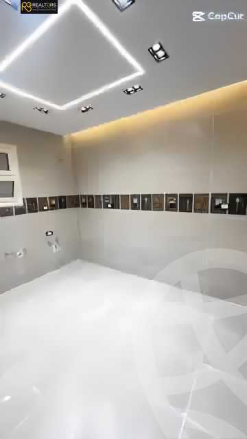 https://aqarmap.com.eg/en/listing/5774948-for-sale-cairo-el-sheikh-zayed-city-compounds-el-khamayel