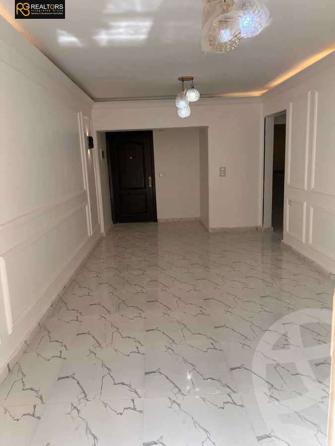 https://aqarmap.com.eg/en/listing/5789556-for-sale-cairo-6th-of-october-hadaeq-october-kmbwnd-fy-hdyq-ktwbr-djlh-blmz-m-mr-lmrshdy