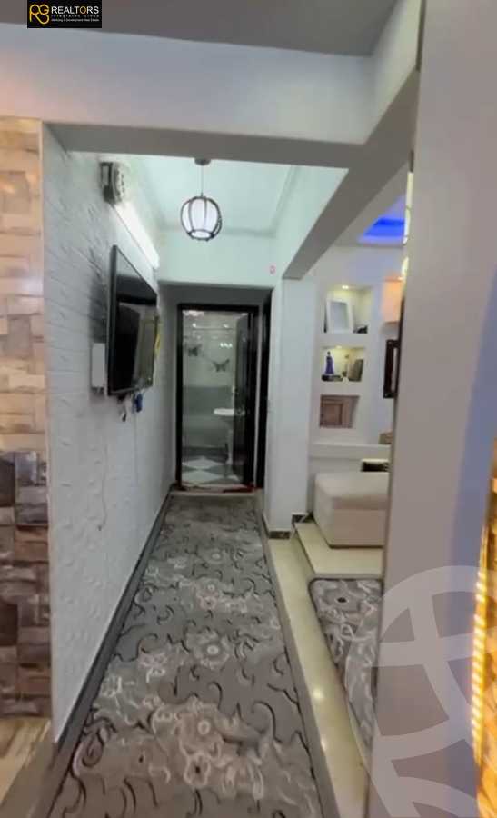 https://aqarmap.com.eg/en/listing/5923653-for-sale-cairo-6th-of-october-hadaeq-october-kmbwnd-fy-hdyq-ktwbr-djlh-blmz-m-mr-lmrshdy