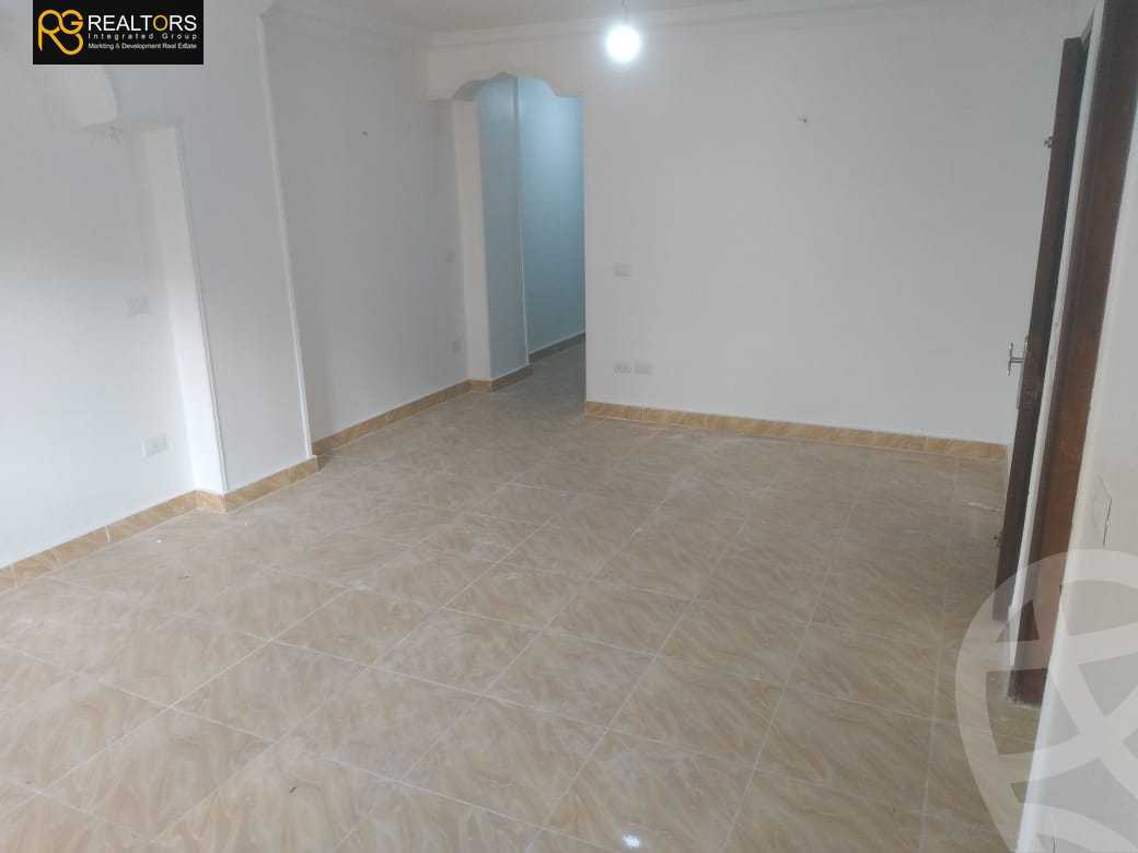 https://aqarmap.com.eg/en/listing/5924470-for-sale-cairo-6th-of-october-el-ahyaa-neighborhood-4th-neighborhood-5