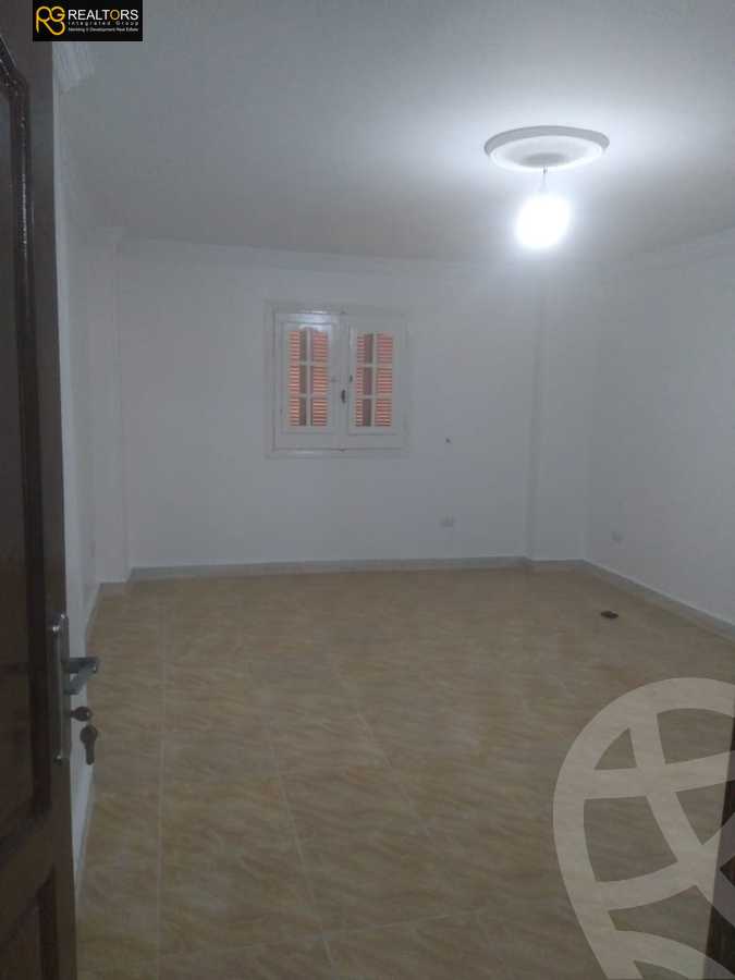 https://aqarmap.com.eg/en/listing/5924470-for-sale-cairo-6th-of-october-el-ahyaa-neighborhood-4th-neighborhood-5