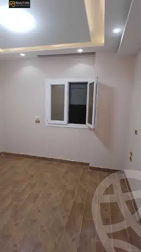 https://aqarmap.com.eg/en/listing/5924570-for-sale-cairo-6th-of-october-el-tawsaat-el-shamalya-hy-2000-qt