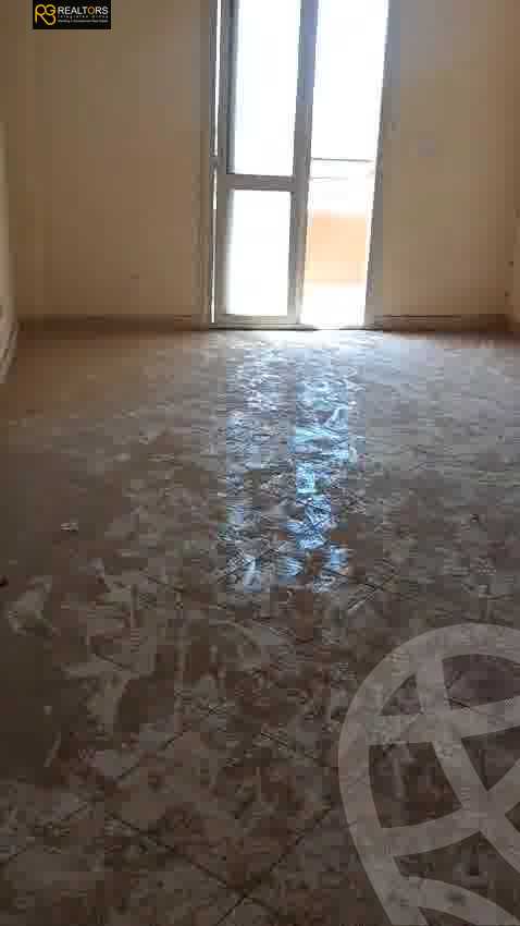 https://aqarmap.com.eg/en/listing/5925055-for-sale-cairo-6th-of-october-hadaeq-october-266-building-project