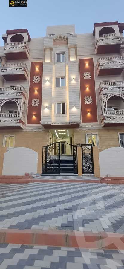 https://aqarmap.com.eg/ar/listing/5928645-for-sale-cairo-6th-of-october-el-ahyaa-neighborhood-5th-street-19