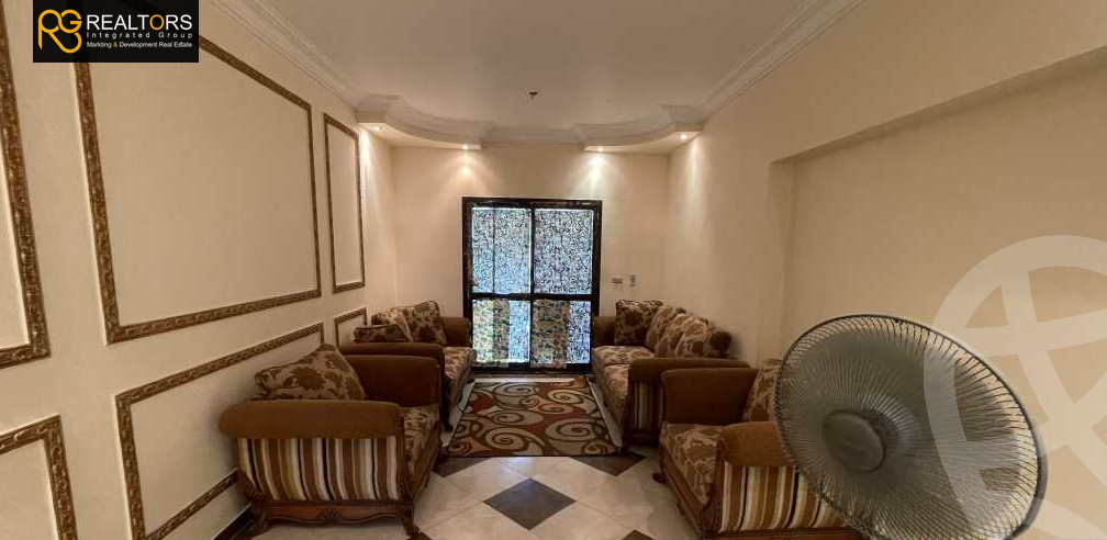 https://aqarmap.com.eg/ar/listing/5931348-for-sale-cairo-6th-of-october-hadaeq-october-kmbwnd-fy-hdyq-ktwbr-hay-el-ashgar