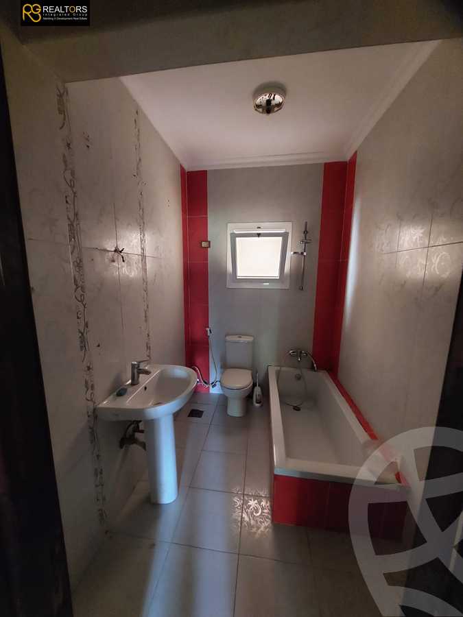 https://aqarmap.com.eg/en/listing/5953728-for-sale-cairo-el-sheikh-zayed-city-compounds-beverly-hills