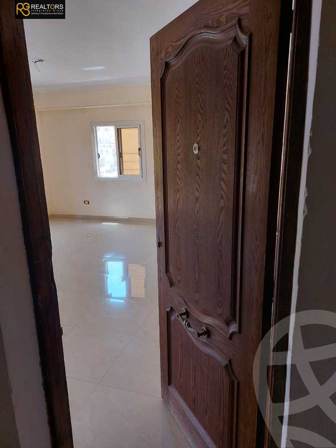 https://aqarmap.com.eg/en/listing/5953728-for-sale-cairo-el-sheikh-zayed-city-compounds-beverly-hills