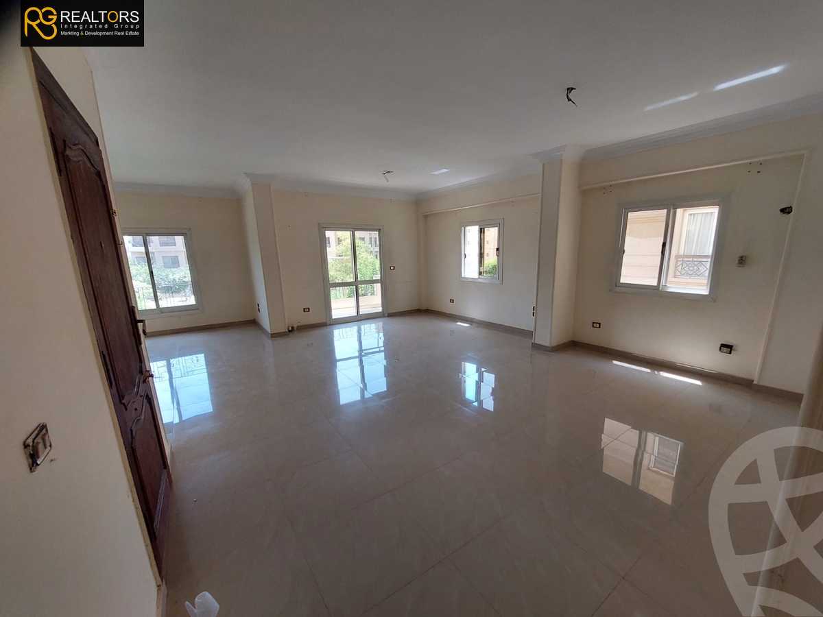 https://aqarmap.com.eg/en/listing/5953728-for-sale-cairo-el-sheikh-zayed-city-compounds-beverly-hills
