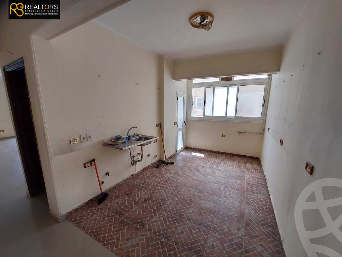 https://aqarmap.com.eg/en/listing/5953728-for-sale-cairo-el-sheikh-zayed-city-compounds-beverly-hills