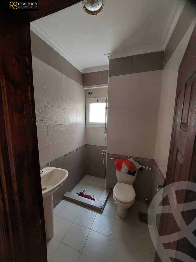 https://aqarmap.com.eg/en/listing/5953728-for-sale-cairo-el-sheikh-zayed-city-compounds-beverly-hills