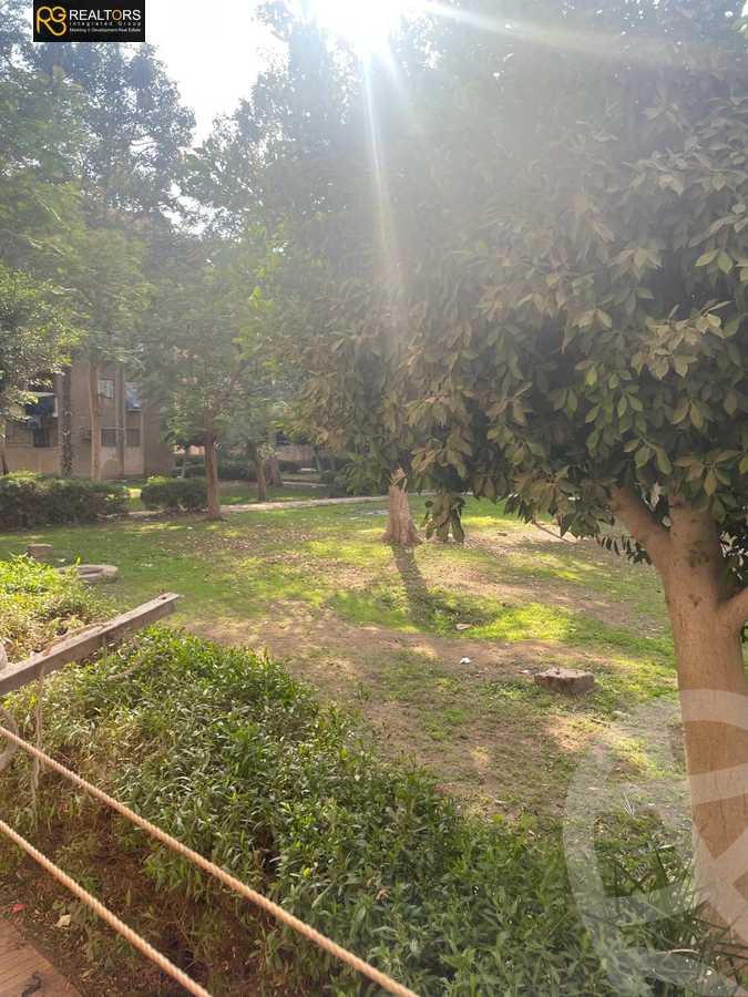 https://aqarmap.com.eg/ar/listing/5953768-for-sale-cairo-el-sheikh-zayed-city-el-hay-el-hady-ashaer-area-3-street-30
