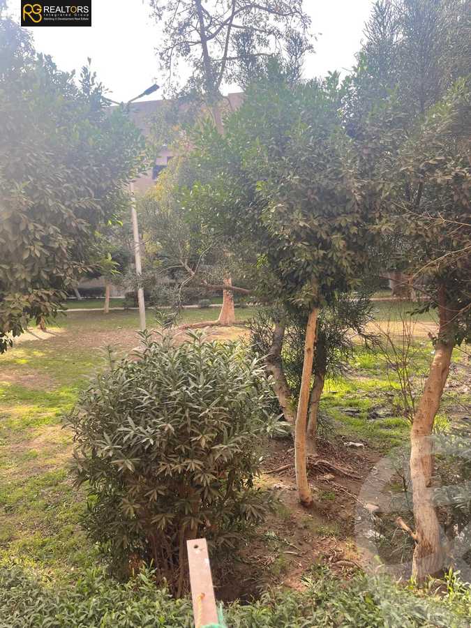 https://aqarmap.com.eg/ar/listing/5953768-for-sale-cairo-el-sheikh-zayed-city-el-hay-el-hady-ashaer-area-3-street-30