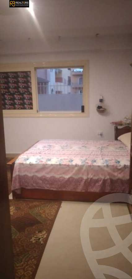 https://aqarmap.com.eg/ar/listing/5953989-for-sale-cairo-el-sheikh-zayed-city-el-hay-elawel-street-50