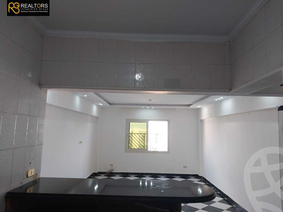 https://aqarmap.com.eg/en/listing/5954024-for-sale-cairo-el-sheikh-zayed-city-el-hay-el-thaleth-ashaer-area-2-street-21