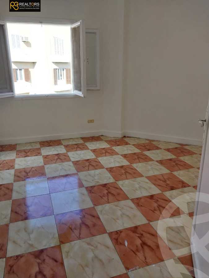 https://aqarmap.com.eg/en/listing/5954024-for-sale-cairo-el-sheikh-zayed-city-el-hay-el-thaleth-ashaer-area-2-street-21