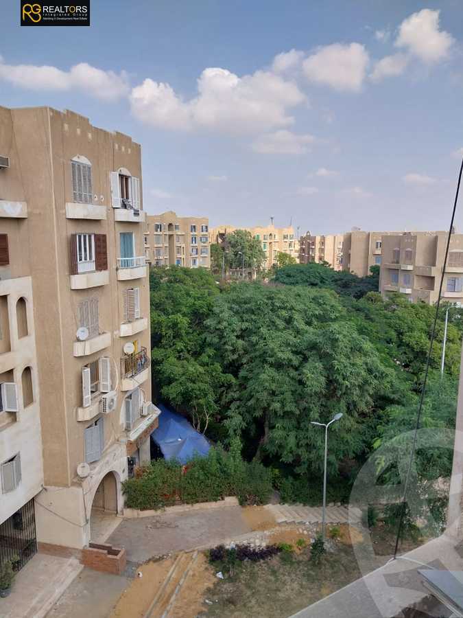 https://aqarmap.com.eg/en/listing/5954024-for-sale-cairo-el-sheikh-zayed-city-el-hay-el-thaleth-ashaer-area-2-street-21