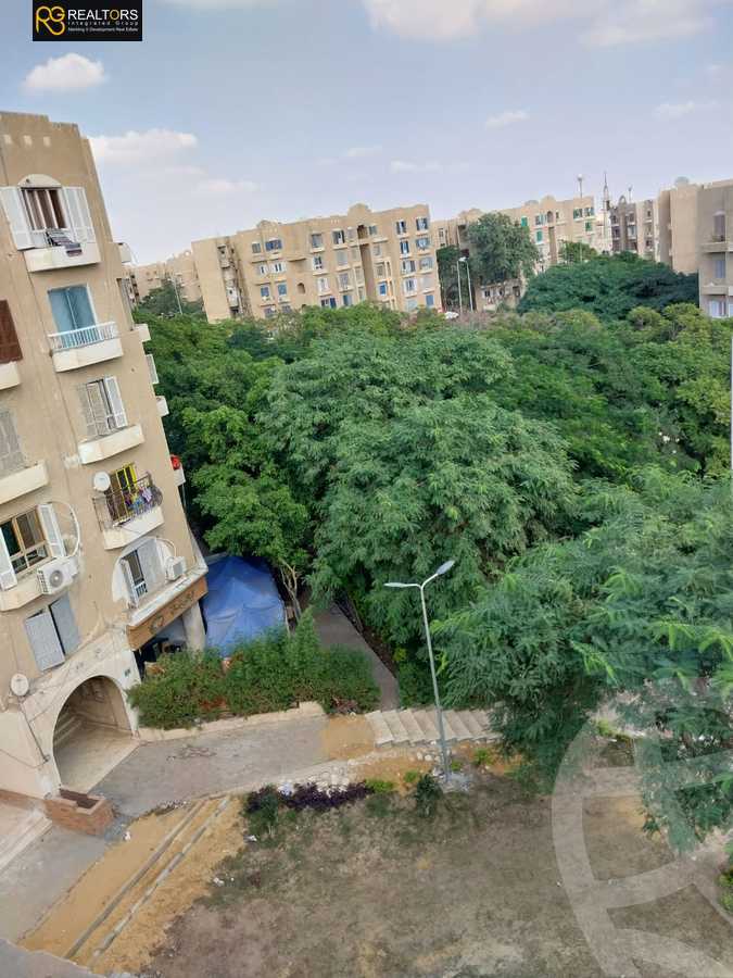 https://aqarmap.com.eg/en/listing/5954024-for-sale-cairo-el-sheikh-zayed-city-el-hay-el-thaleth-ashaer-area-2-street-21