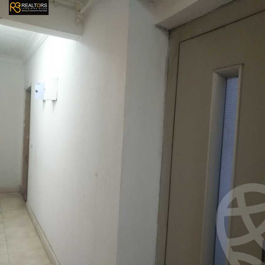 https://aqarmap.com.eg/en/listing/5957557-for-sale-cairo-el-sheikh-zayed-city-compounds-hadayek-el-mohandiseen