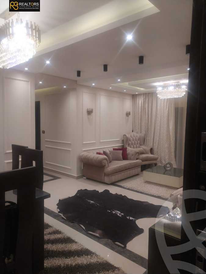 https://aqarmap.com.eg/ar/listing/5957956-for-sale-cairo-el-sheikh-zayed-city-compounds-dh-jyt-blz-mykwn-llttwyr