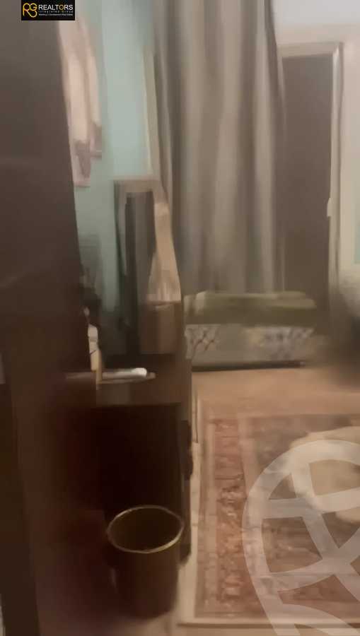 https://aqarmap.com.eg/en/listing/5960162-for-sale-cairo-el-sheikh-zayed-city-el-hay-elsabeaa-lbstn