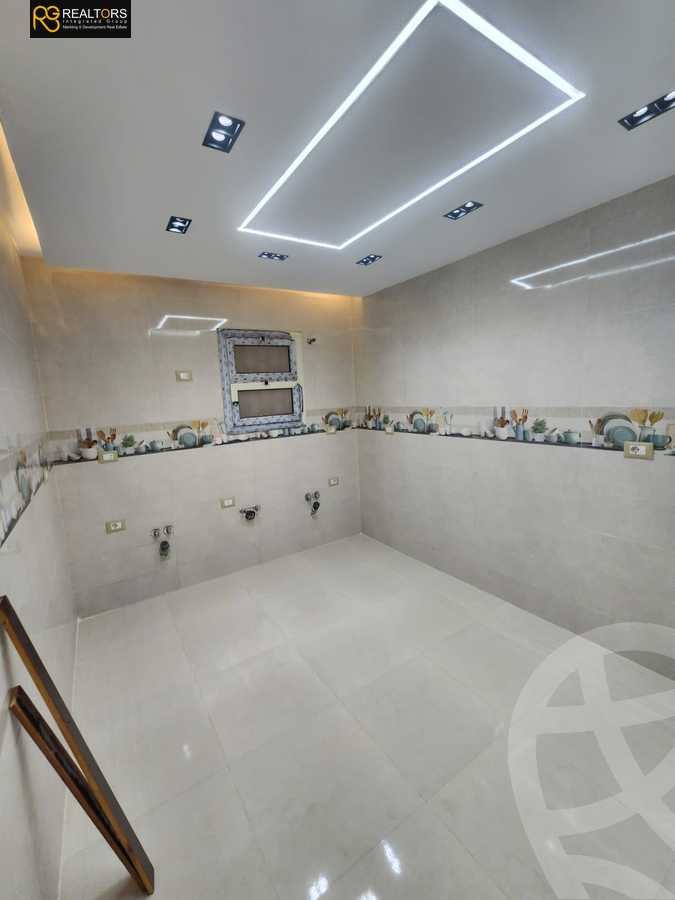 https://aqarmap.com.eg/ar/listing/5960741-for-sale-cairo-el-sheikh-zayed-city-compounds-el-khamayel
