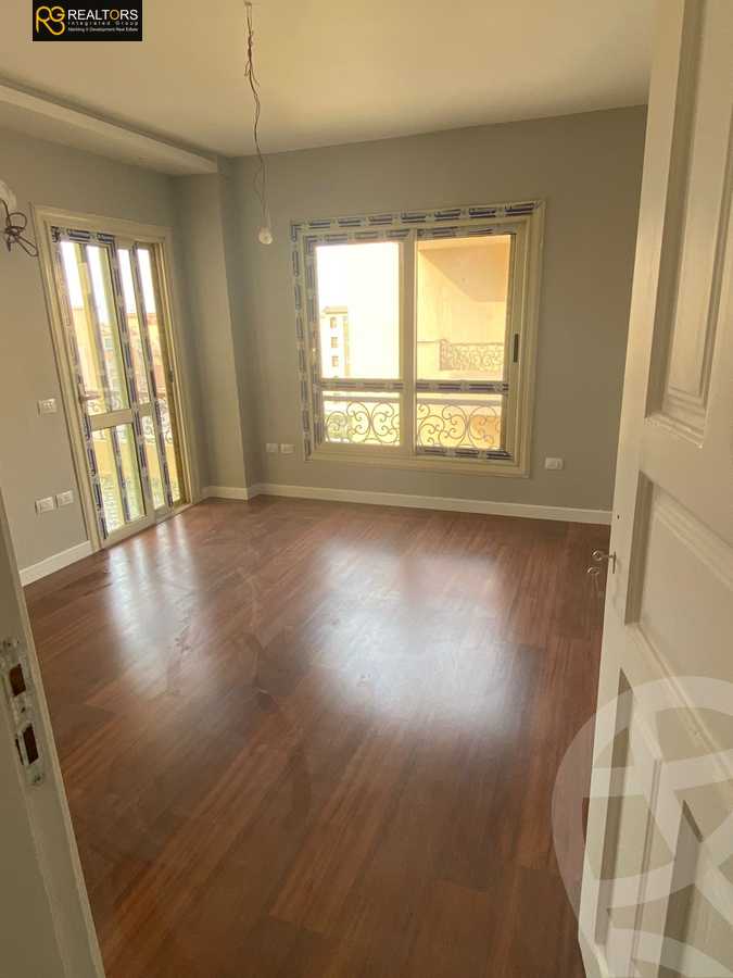 https://aqarmap.com.eg/ar/listing/5961153-for-sale-cairo-el-sheikh-zayed-city-compounds-el-khamayel