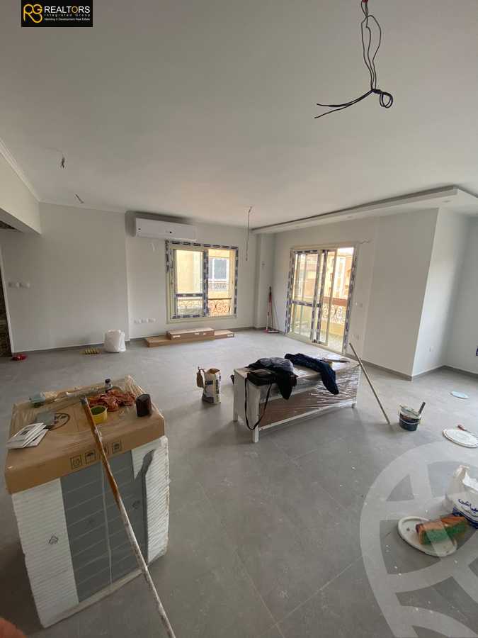 https://aqarmap.com.eg/ar/listing/5961153-for-sale-cairo-el-sheikh-zayed-city-compounds-el-khamayel