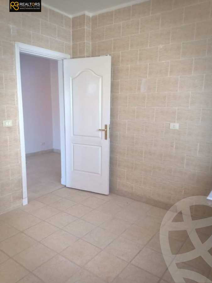 https://aqarmap.com.eg/en/listing/5967327-for-sale-cairo-el-sheikh-zayed-city-compounds-beverly-hills