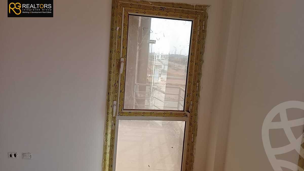 https://aqarmap.com.eg/en/listing/5967536-for-sale-cairo-el-sheikh-zayed-city-compounds-jn-zyd
